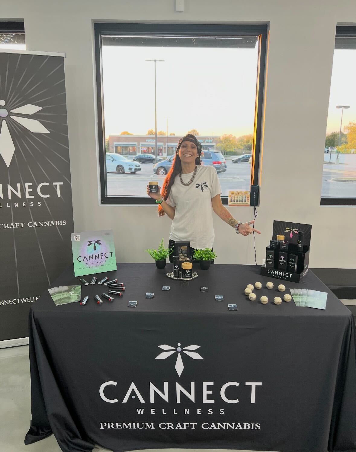A SESH rep at a Cannect Wellness activation